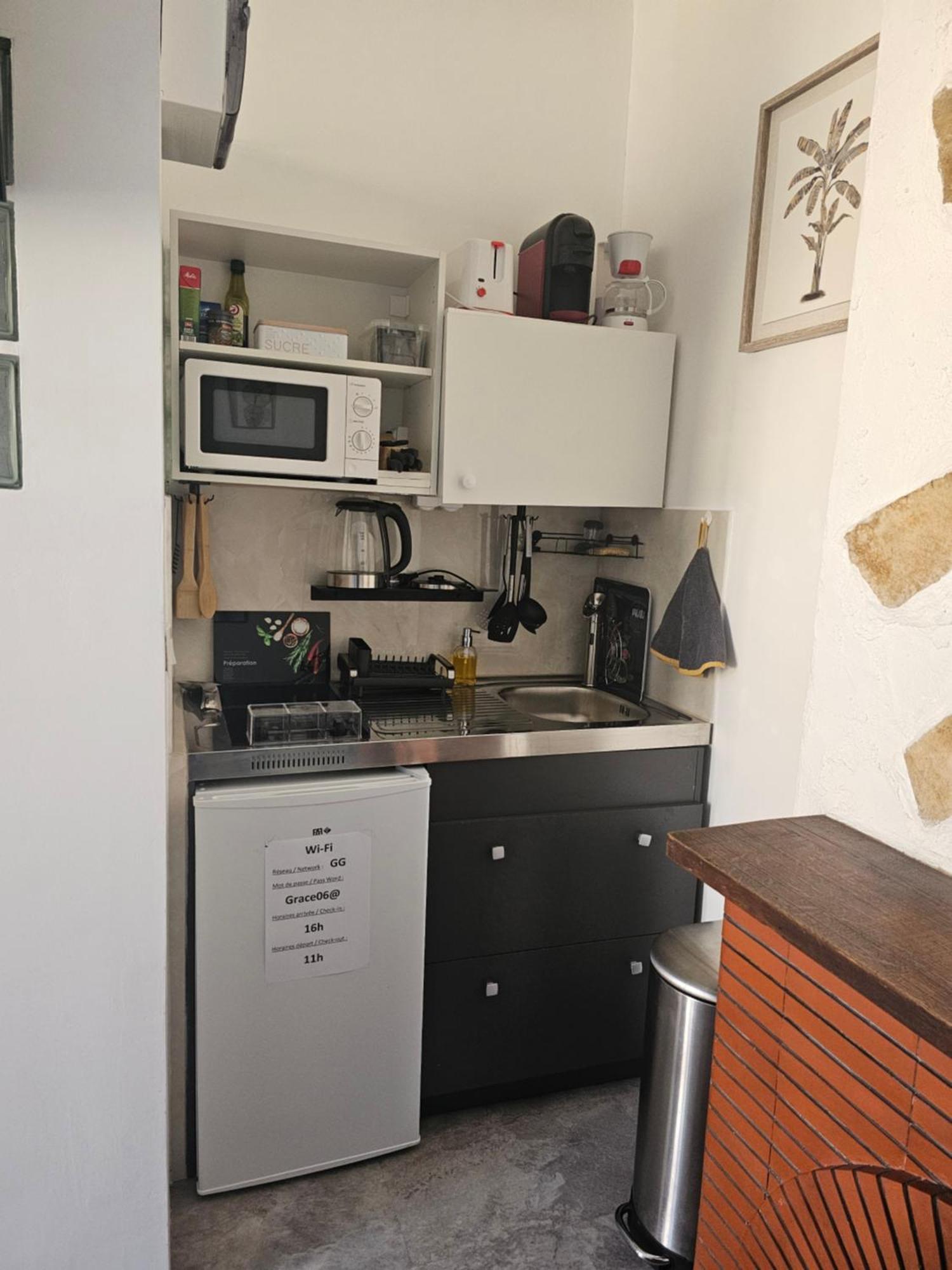 Studio 3 A La Trinite Proche De Nice 10 Mn, Monaco 15 Mn Et L'Italie 30 Mn Bagian luar foto