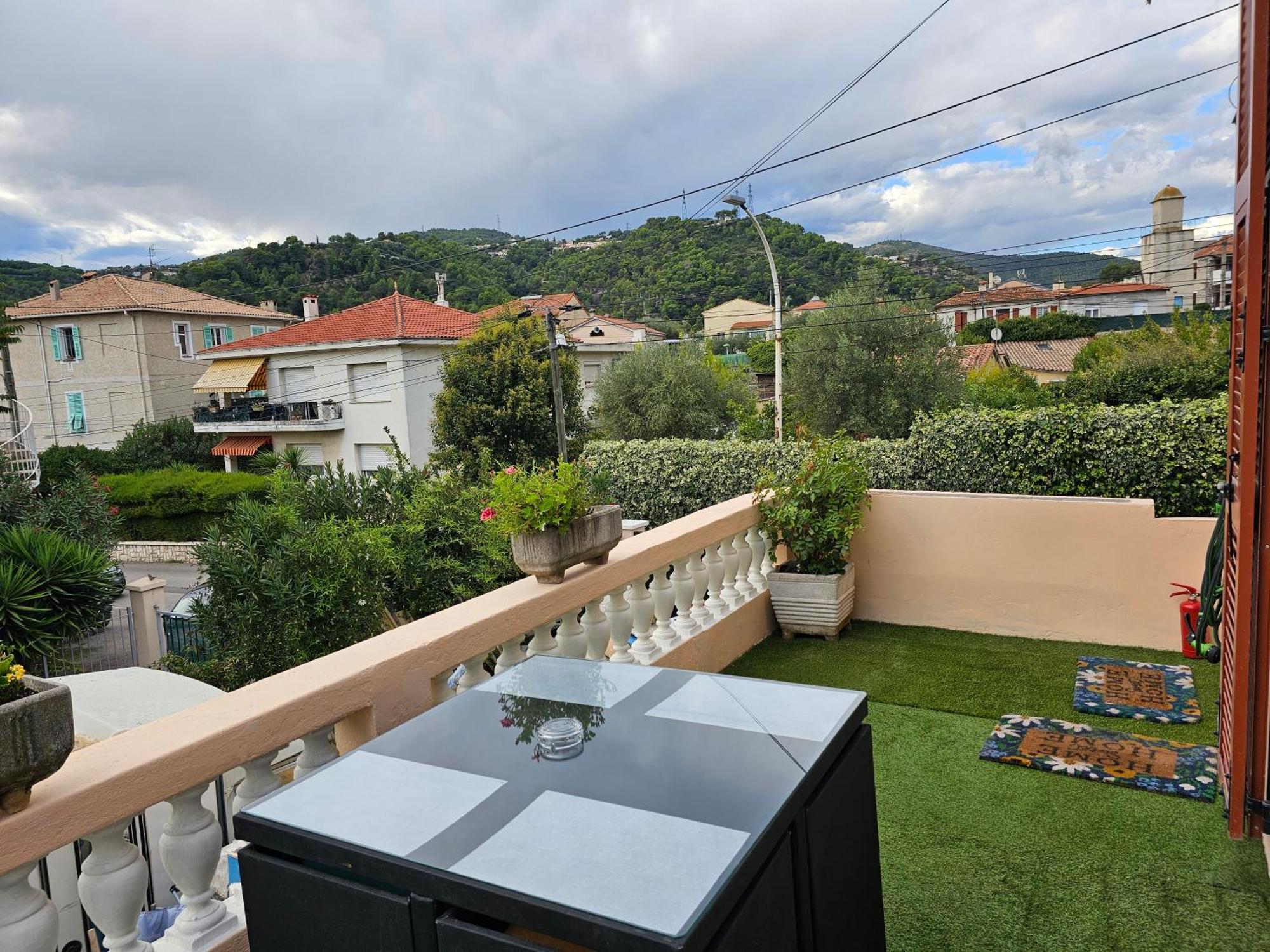 Studio 3 A La Trinite Proche De Nice 10 Mn, Monaco 15 Mn Et L'Italie 30 Mn Bagian luar foto